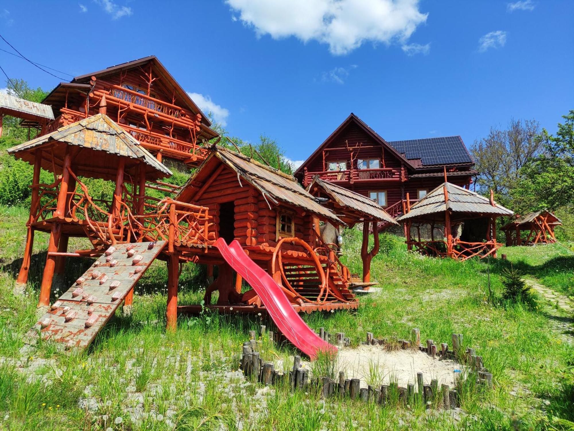 Дерев'Яний Котедж "Казка" Jaremtsche Exterior foto